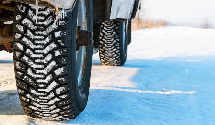 How Do Mud Tires Work For Snow Driving?
