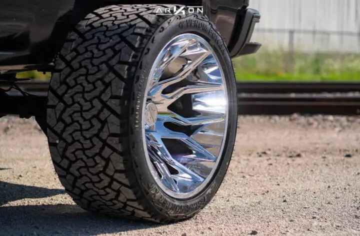 Venom Power XT Tire Review – These Things Sting!